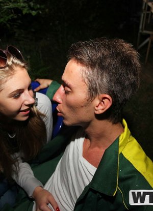 Анжелика обожает жесткий анал в любительском фото фото 6