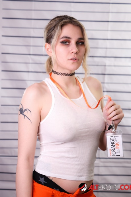 Альтернативный эротический Тюремный Фетиш Татуировка блондинки 5