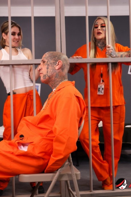 Альтернативный эротический Тюремный Фетиш Татуировка блондинки 14