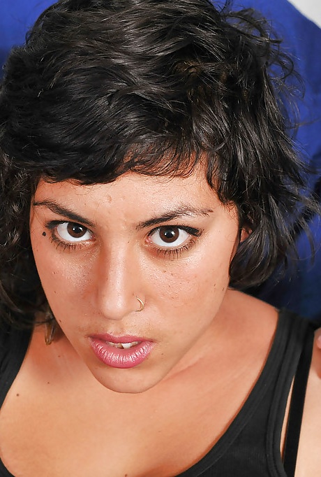 Экзотическая жирная жемчужина принимает член в волосатую пизду с финалом футфетиша 2