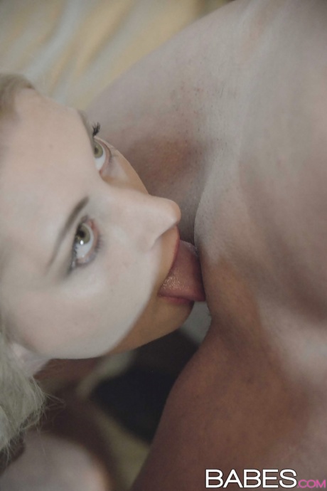 Развратный семейный секс сводного брата с Умой Секс и Викторией Щенок обмениваются спермой 6