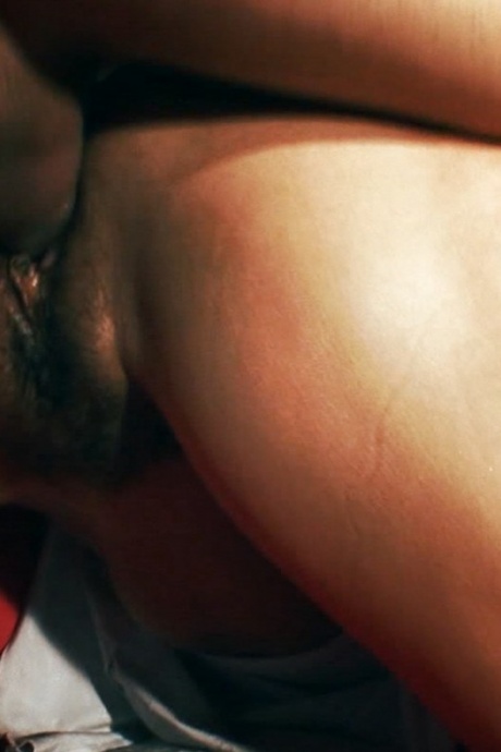 Блондинка-стриптизерша Дарья Глоуэр вступает в половую связь после выступления на шоу 13